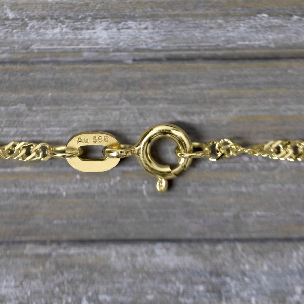 Armband als Singapurkette in Gelbgold 585 / 14K, 18 cm lang, 1,8 mm breit, Gewicht ca. 1.2 g.