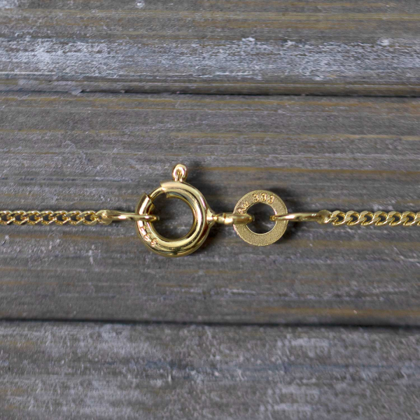 Goldkette als Panzerkette flach in Gelbgold 333 / 8K, 45 cm lang, 1,2 mm breit, Gewicht ca. 2 g.