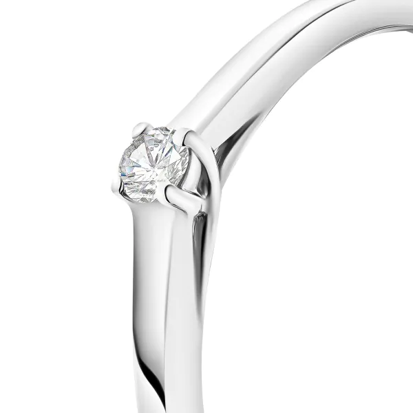 0,05 Karat Diamant Verlobungsring, Weißgold 585 / 14K, Weite 56 mm, Gewicht ca. 1.9 g.