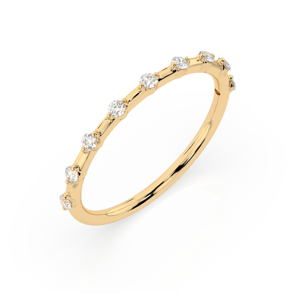 0,18 Karat Diamant Verlobungsring mit 9 Diamanten, Gelbgold 585 / 14K, Weite 70 mm, Gewicht ca. 1.1 g.