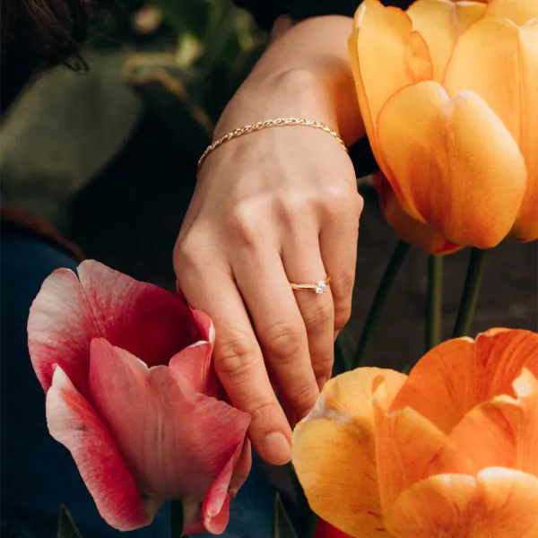 Verlobungsring mit Diamant bis 1 Karat in Gelbgold