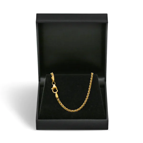 Armband als Zopfkette in Gelbgold 333 / 8 Karat, 19.5 cm lang, 2.5 mm breit, Gewicht ca. 4,2 g.