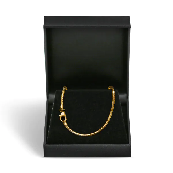 Goldkette als Schlangenkette in Gelbgold 750 / 18 Karat, 100 cm lang, 2.4 mm breit, Gewicht ca. 6,2 g.