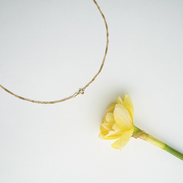 Goldkette als Singapurkette in Gelbgold 333 / 8K, 36 cm lang, 1,8 mm breit, Gewicht ca. 1.8 g.