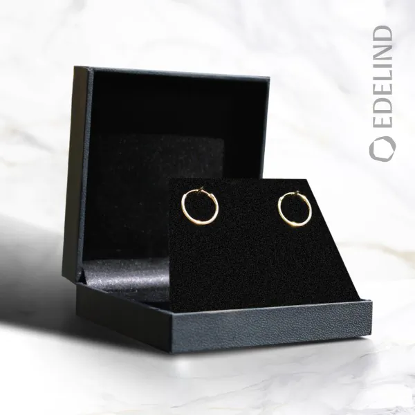 Ohrringe, Creolen, Gelbgold 375 / 9K, Außendurchmesser 15 mm, Breite 1.3 mm, Gewicht ca. 0.3 g.