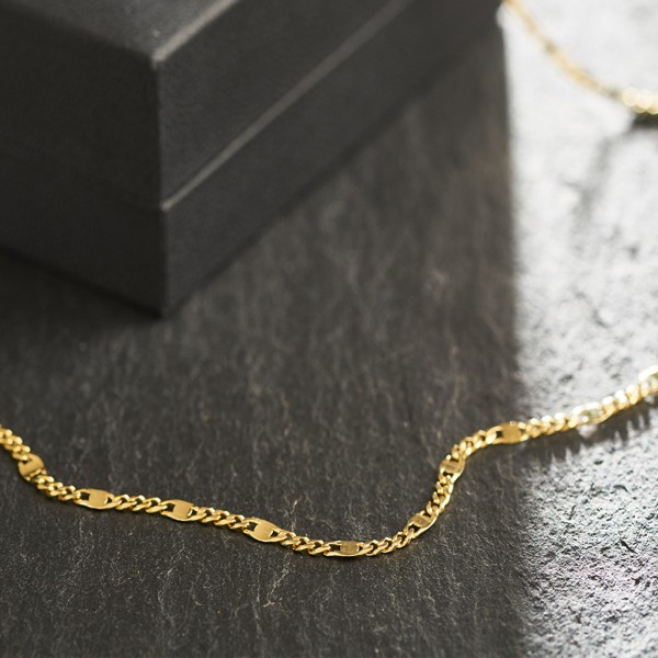 Armband als Panzerstegkette in Gelbgold 585 / 14 K, 18,5 cm lang, 3,1mm breit, Gewicht ca. 2.2 g.