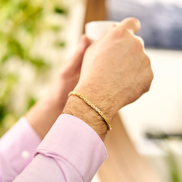 Armband als Königskette in Gelbgold 750 / 18K, 19 cm lang, 3,2 mm breit, Gewicht ca. 16.9 g.