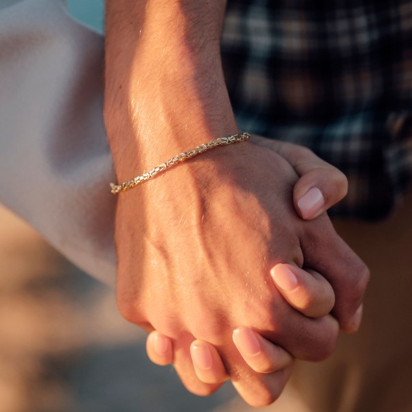 Armband als Königskette in Gelbgold 333 / 8K, 20 cm lang, 1,8 mm breit, Gewicht ca. 4.1 g.