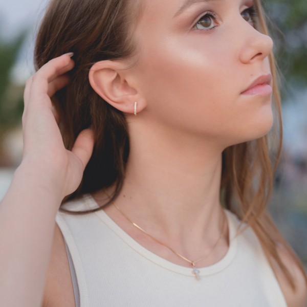 0,14 Karat Diamant Creolen, Gelbgold 750 / 18K, Außendurchmesser 12.5 mm, Breite 2.1 mm, Gewicht ca. 2.2 g