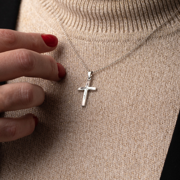 Anhänger Kreuz seidenmatt/diamantiert, Weißgold 333 / 8K, Höhe 21.0 mm, Gewicht ca. 0.67 g