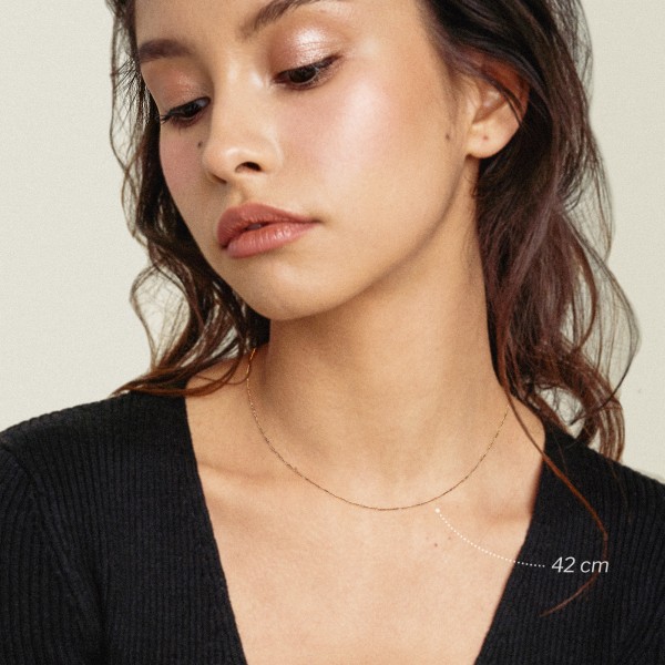 Goldkette als Singapurkette in Gelbgold 333 / 8K, 50 cm lang, 1 mm breit, Gewicht ca. 0.8 g.