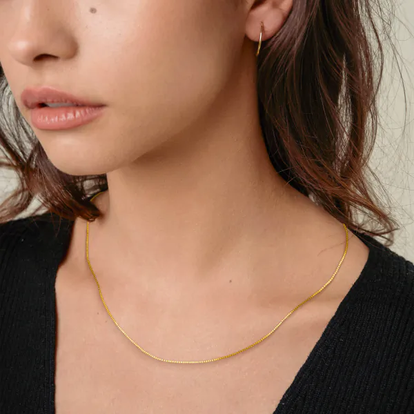 Goldkette als Venezianerkette in Gelbgold 585 / 14K, 36 cm lang, 0,7 mm breit, Gewicht ca. 1.4 g.