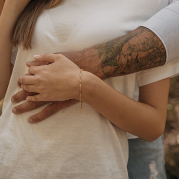 Armband als Singapurkette in Gelbgold 585 / 14K, 17 cm lang, 2.2 mm breit, Gewicht ca. 1.6 g.