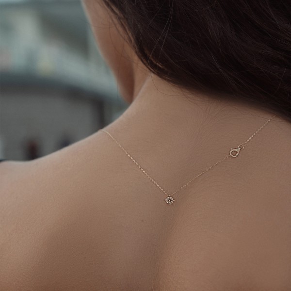 Diamantanhänger in 0,20 Karat, Gelbgold 585 / 14 Karat, mit einer 585ger Goldkette in 42 cm lang, Gewicht ca. 0,96 g.