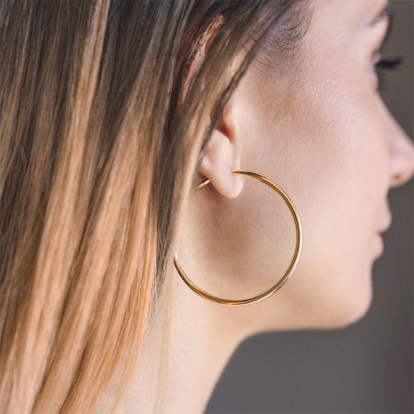 Ohrringe, Creolen, Gelbgold 750 / 18K, Außendurchmesser 50 mm, Breite 2.5 mm, Gewicht ca. 3.4 g