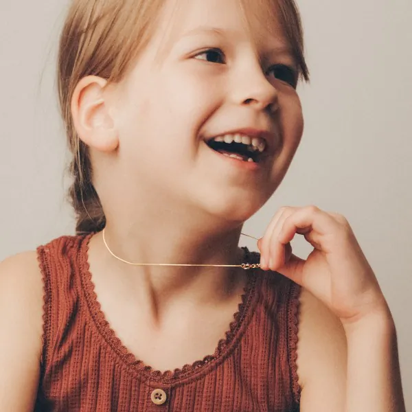 Goldkette als Panzerkette flach in Gelbgold 585 / 14K, 45 cm lang, 0,8 mm Breit, Gewicht ca. 1.1 g.