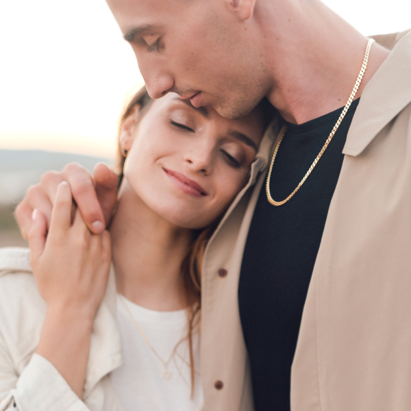 Goldkette als Panzerkette facettiert in Gelbgold 585 / 14K, 100 cm lang, 5 mm breit, Gewicht ca. 26.8 g.