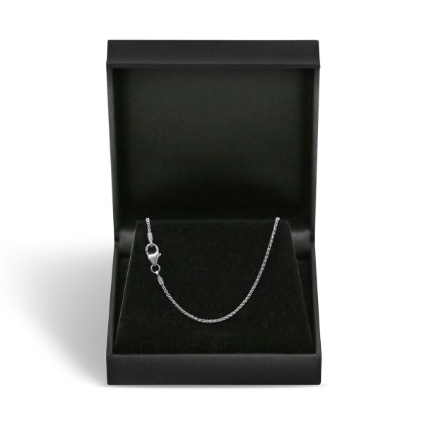 Goldkette als Zopfkette in Weißgold 585 / 14K, 45 cm lang, 1,3 mm breit, Gewicht ca. 3.4 g.