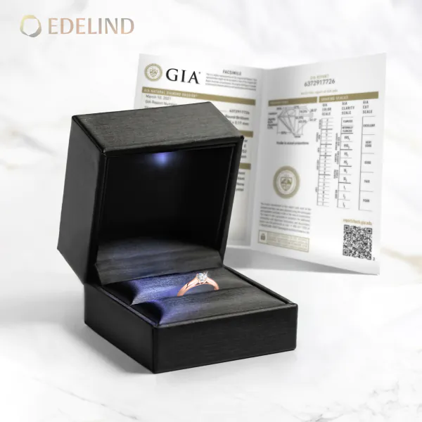 0,40 Karat Diamant Verlobungsring mit GIA Zertifikat, Rotgold 585 / 14K, Breite 1,7 mm,Weite 56 mm, Gewicht ca. 2.6 g.