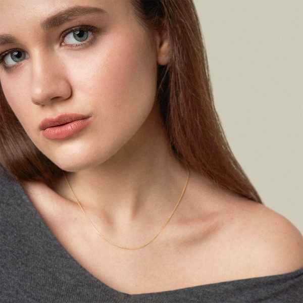 Goldkette als Ankerkette rund in Gelbgold 585 / 14K, 34 cm lang, 0,8 mm breit, Gewicht ca. 0.8 g.