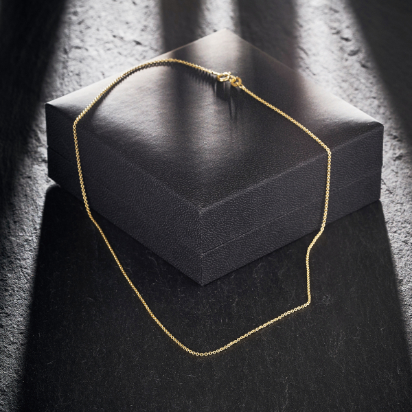 Goldkette als Ankerkette rund in Gelbgold 375 / 9K, 40 cm lang, 1,1 mm breit, Gewicht ca. 1.5 g.