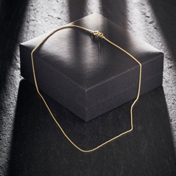 Goldkette als Ankerkette rund in Gelbgold 750 / 18K, 40 cm lang, 1,1 mm breit, Gewicht ca. 2.3 g.