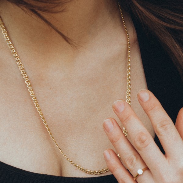 Goldkette als Zwillingspanzerkette in Gelbgold 333 / 8K, 45 cm lang, 4,8 mm breit, Gewicht ca. 6.8 g.