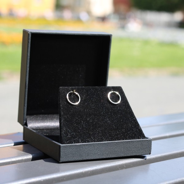 Ohrringe, Creolen, Weißgold 750 / 18K, Außendurchmesser 13 mm, Breite 1.3 mm, Gewicht ca. 0.4 g