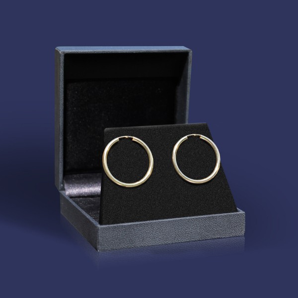 Ohrringe, Creolen, Gelbgold 750 / 18K, Außendurchmesser 30 mm, Breite 2.5 mm, Gewicht ca. 2.2 g