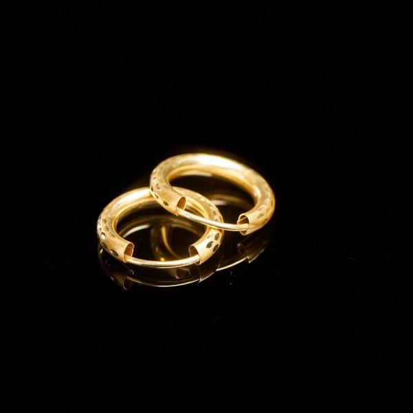 Ohrringe, Creolen, Gelbgold 333 / 8K, Außendurchmesser 15 mm, Breite 2.5 mm, Gewicht ca. 0.7 g