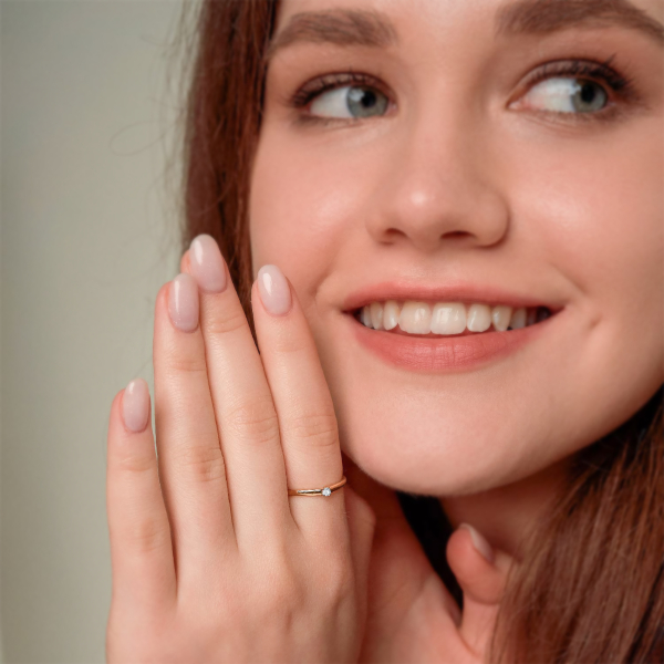 0,05 Karat Diamant Verlobungsring, Gelbgold 585 / 14K, Weite 58 mm, Gewicht ca. 1.9 g.