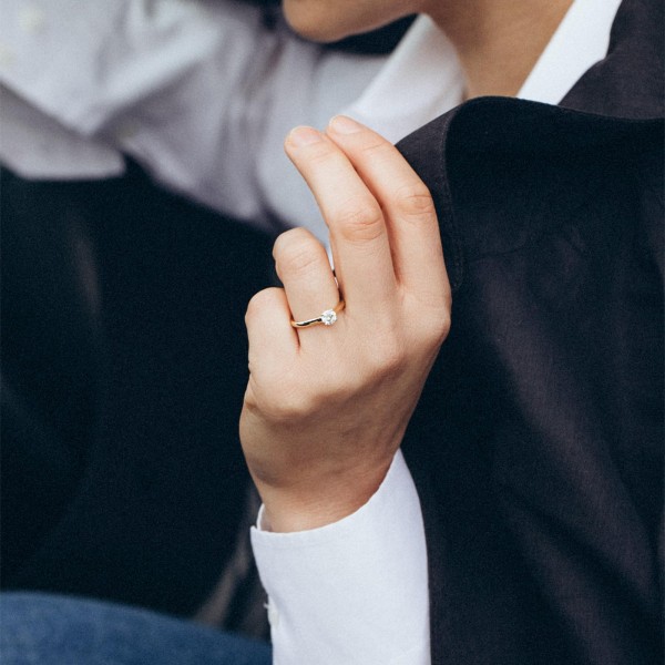 0,50 Karat Diamant Ring mit GIA Zertifikat, Gelbgold 585 / 14K, Breite 1,7 mm,Weite 53 mm, Gewicht ca. 2.7 g.