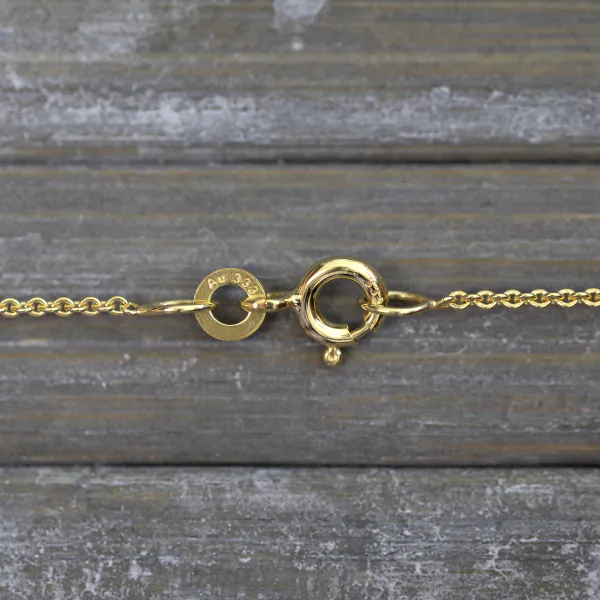 Goldkette als Ankerkette flach in Gelbgold 333 / 8 Karat, 80 cm lang, 1.2 mm breit, Gewicht ca. 2,7 g.