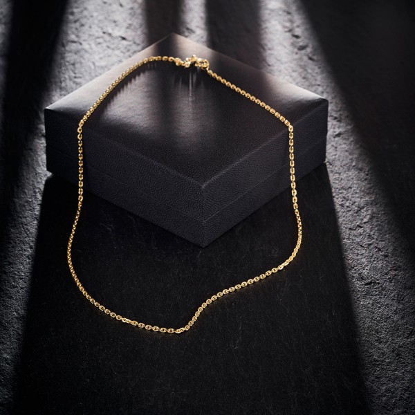Goldkette als Ankerkette diamantiert in Gelbgold 585 / 14K, 42 cm lang, 1,9 mm breit, Gewicht ca. 5.7 g.