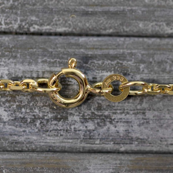 Goldkette als Ankerkette diamantiert in Gelbgold 333 / 8K, 38 cm lang, 1,9 mm breit, Gewicht ca. 4.1 g.