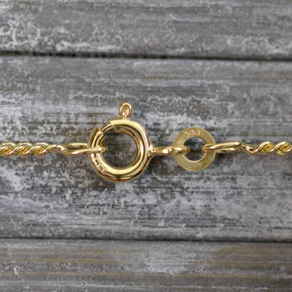 Goldkette als Panzerkette flach in Gelbgold 333 / 8K, 45 cm lang, 2,1 mm breit, Gewicht ca. 5.2 g.