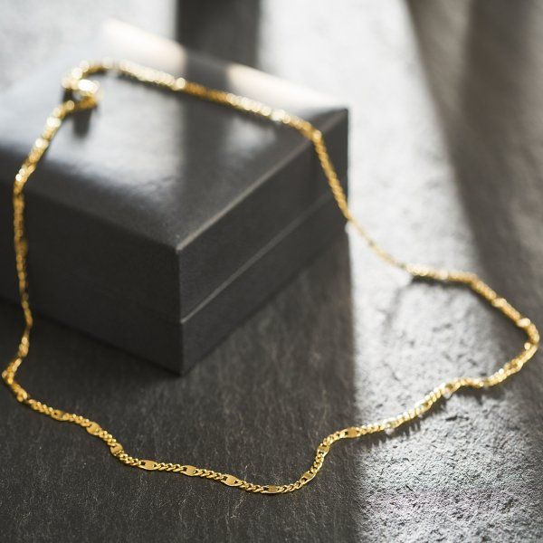 Goldkette als Panzerstegkette in Gelbgold 333 / 8K, 50 cm lang, 3,1 mm breit, Gewicht ca. 4.7 g.