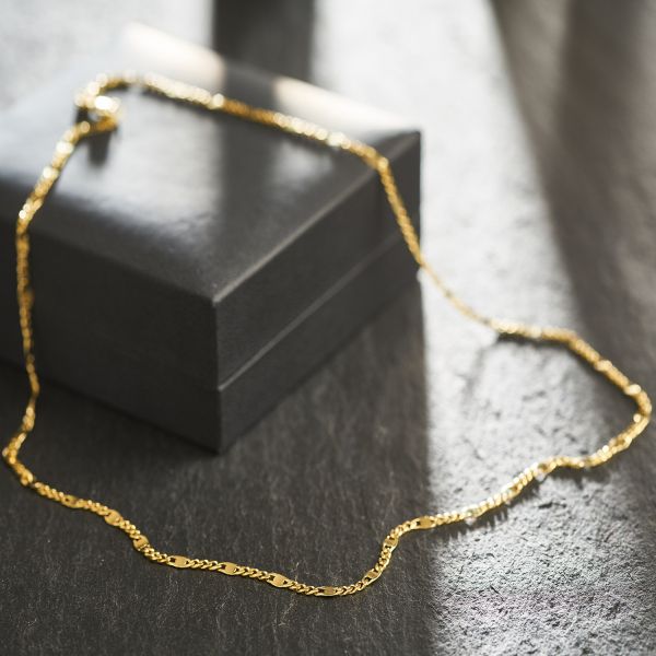 Goldkette als Panzerstegkette in Gelbgold 585 / 14K, 50 cm lang, 3,1 mm breit, Gewicht ca. 5.5 g.