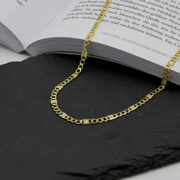Goldkette als Fantasiekette in Gelbgold 333 / 8 Karat, 34 cm lang, 3.5 mm breit, Gewicht ca. 2.7 g.