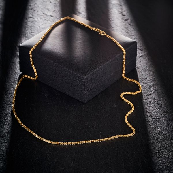 Goldkette als Königskette in Gelbgold 585 / 14K, 45 cm lang, 1,8 mm breit, Gewicht ca. 10.6 g.