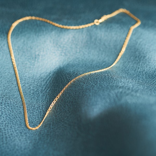 Goldkette als Zwillingspanzerkette in Gelbgold 585 / 14K, 70 cm lang, 2,1 mm breit, Gewicht ca. 4.7 g.