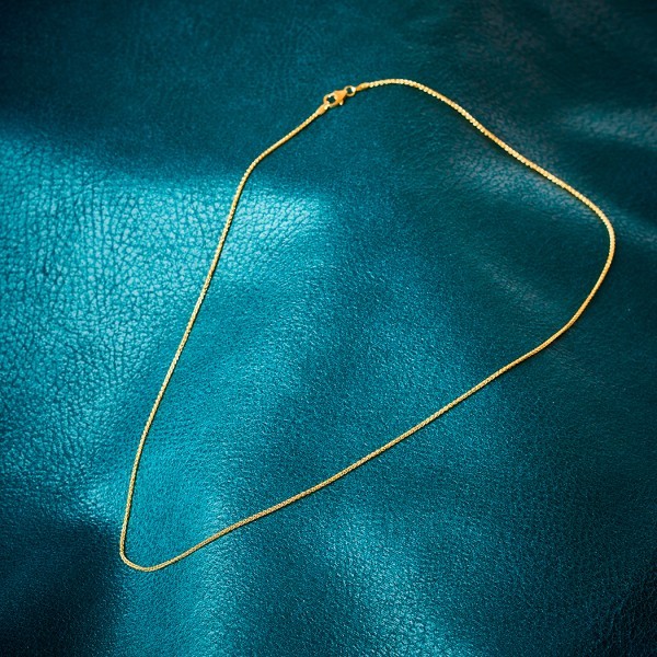 Goldkette als Zopfkette in Gelbgold 375 / 9K, 45 cm lang, 1,3 mm breit, Gewicht ca. 2.7 g.