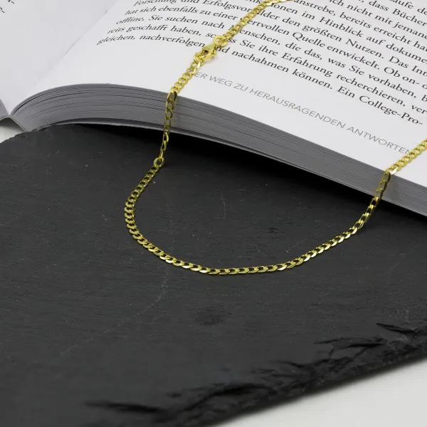 Goldkette als Panzerkette weit in Gelbgold 585 / 14K, 70 cm lang, 2,6 mm breit, Gewicht ca. 6.2 g.