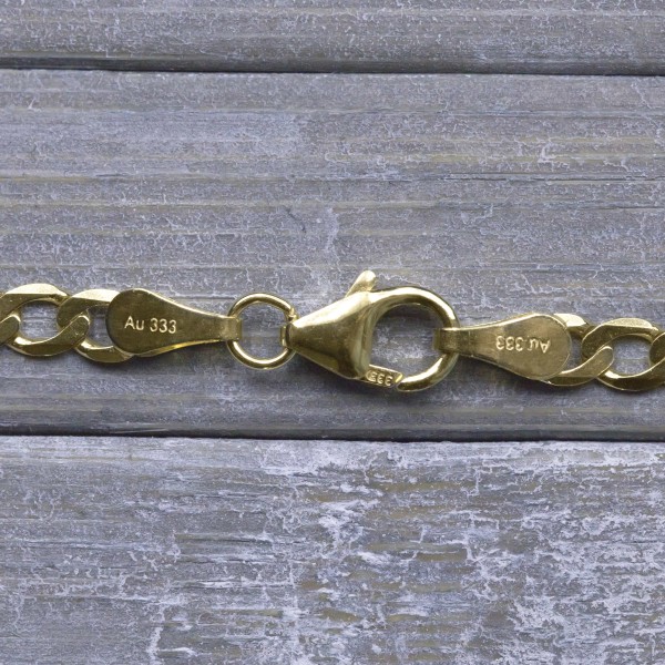 Armband als Panzerkette facettiert in Gelbgold 333 / 8K, 21 cm lang, 3,1 mm breit, Gewicht ca. 2.5 g.