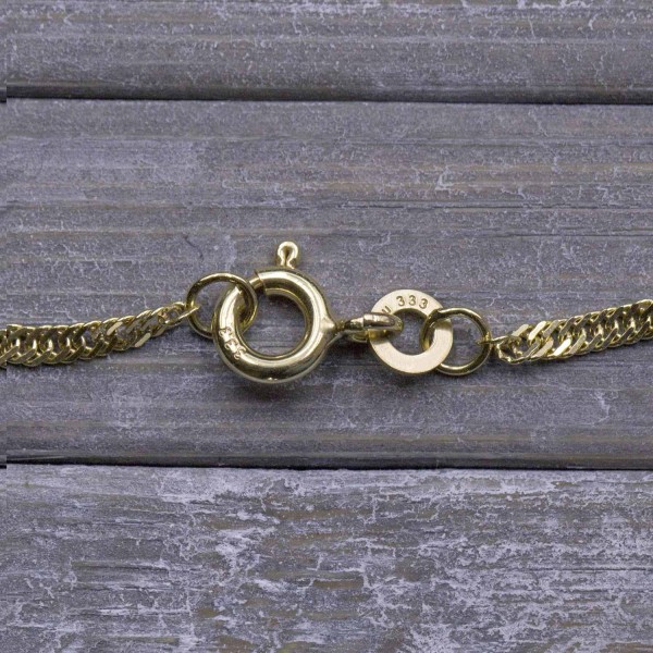 Goldkette als Singapurkette in Gelbgold 333 / 8K, 45 cm lang, 1,8 mm breit, Gewicht ca. 2.2 g.