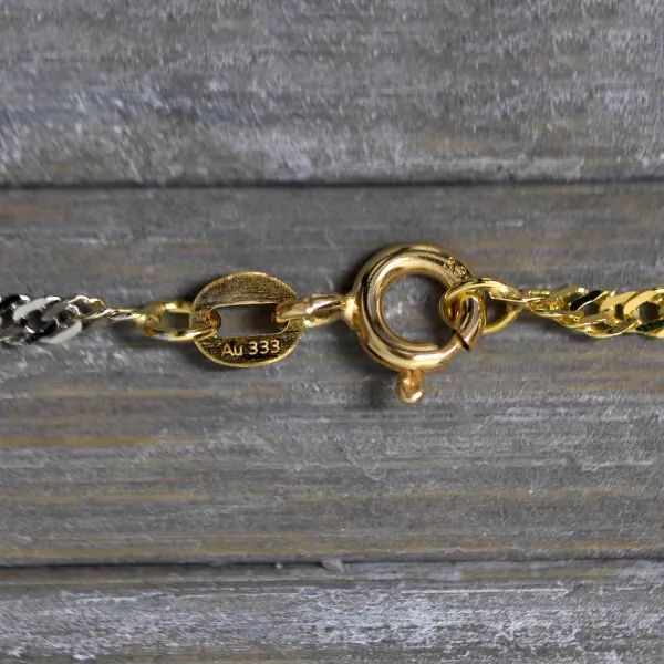 Goldkette als Singapurkette Tricolor in Gelbgold / Weißgold / Rotgold 333 / 8K, 45 cm lang, 2,4 mm breit, Gewicht ca. 3.5 g.