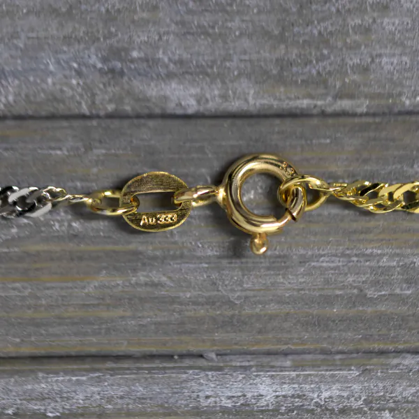 Goldkette als Singapurkette in Weißgold 333 / 8 Karat, 40 cm lang, 2.4 mm breit, Gewicht ca. 3,3 g.