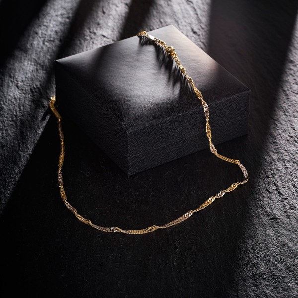 Goldkette als Singapurkette in Bicolor Gelbgold / Weißgold 375 / 9K, 70 cm lang, 2,9 mm breit, Gewicht ca. 8.6 g.