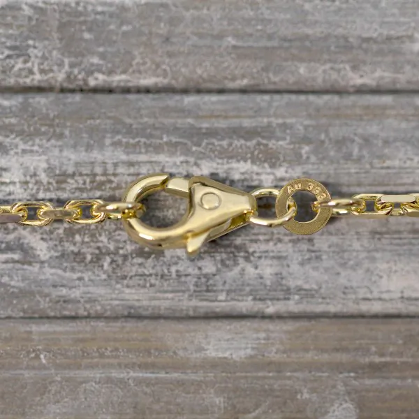 Armband als Ankerkette diamantiert in Gelbgold 333 / 8K, 18,5 cm lang, 2 mm breit, Gewicht ca. 3.4 g.
