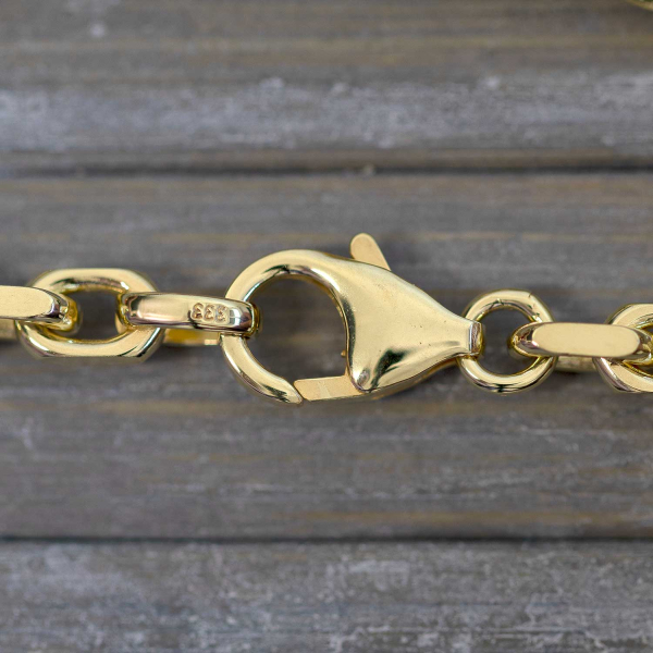 Goldkette als Ankerkette diamantiert in Gelbgold 333 / 8K, 45 cm lang, 3,8 mm breit, Gewicht ca. 29.3 g.